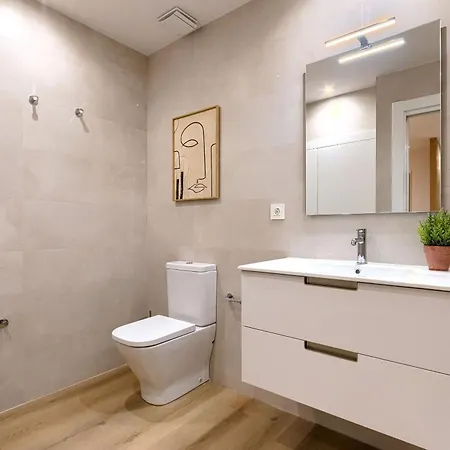 Estilo Y Comodidad Junto Al Hospital Y Bus *