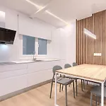 Estilo Y Comodidad Junto Al Hospital Y Bus Apartment